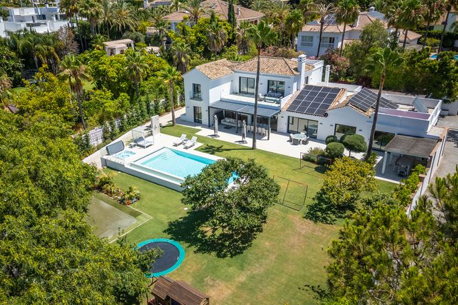 Search Results - Guadalmina Beach Villa