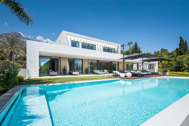 Luxury Vacation Rentals Marbella - Splendid Sierra Blanca Villa