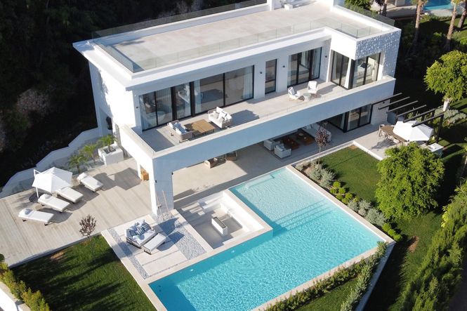 Luxury Vacation Rentals Marbella - Pool Villa Nueva Andalucia