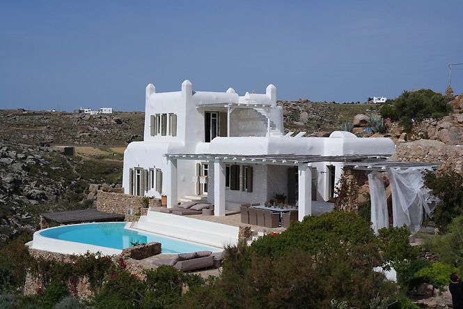 VILLA VUITTON - Luxury Villa experiences in Greece 