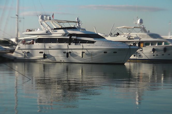 Luxury Yachts Charter Barcelona - Port Vell Luxury Yacht