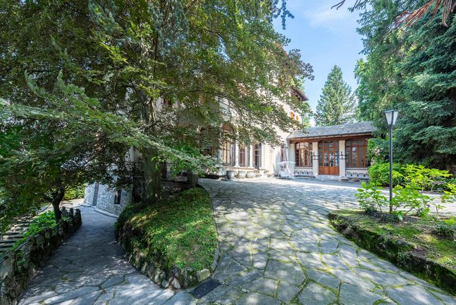 Brunate Luxury Villa