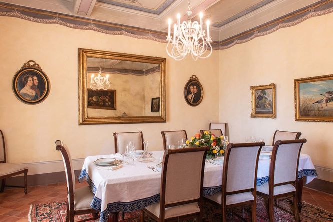 Lucca Luxury Manor