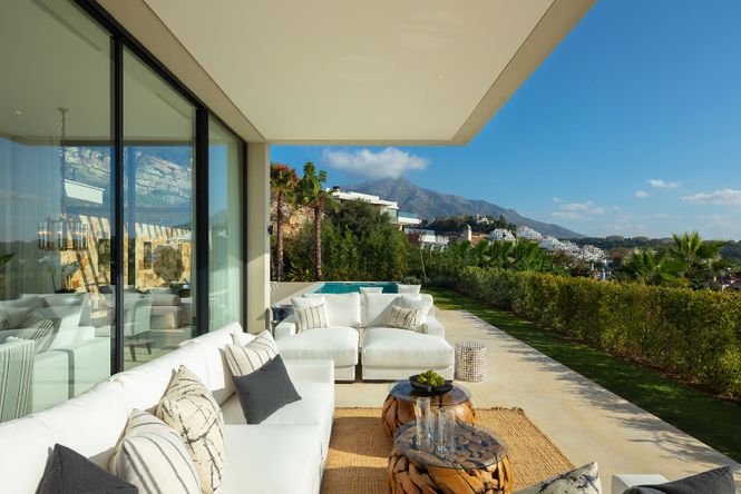 Nueva Andalucia Luxury Villa