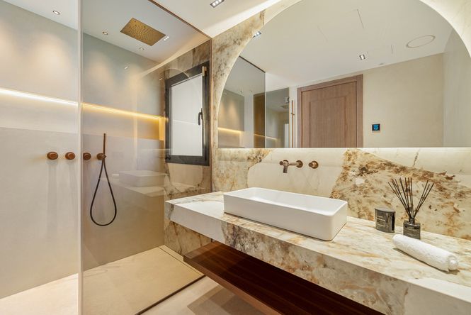 Puerto Banus Sea Villa