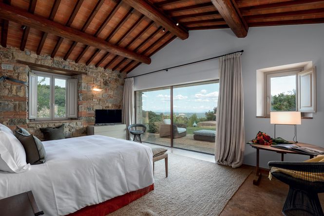 Valdelsa Chic Retreat