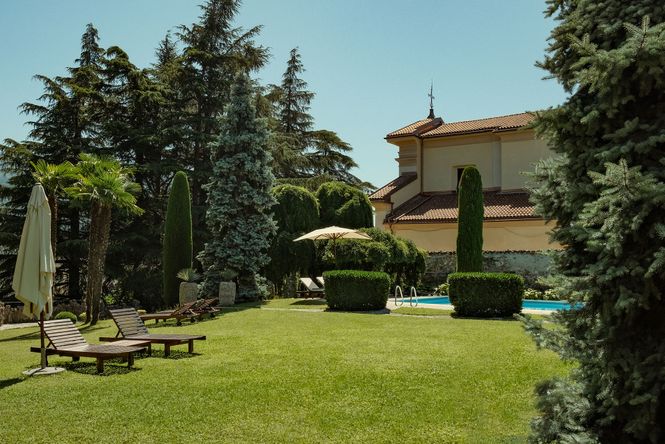 Garlate Luxury Manor