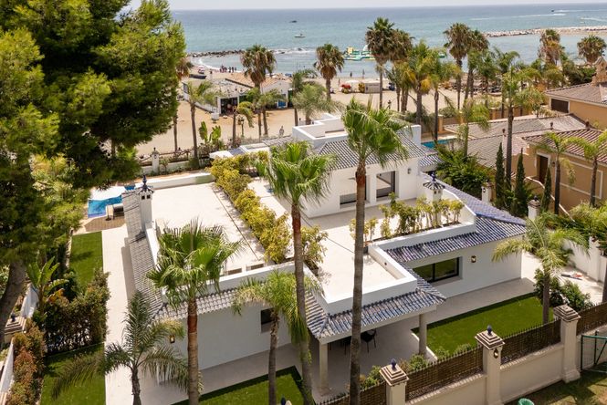 Puerto Banus Sea Villa