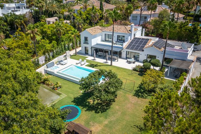 Guadalmina Beach Villa