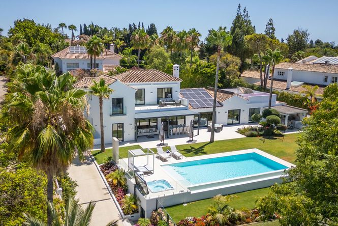 Guadalmina Beach Villa