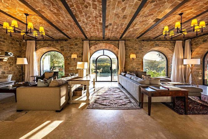Siena Retreat Luxury House
