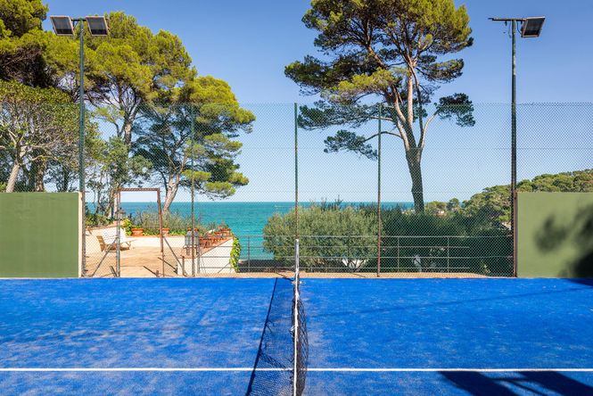 Sa Riera Beach Villa