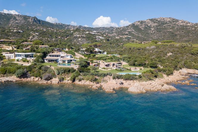 Piccolo Pevero Seafront Villa