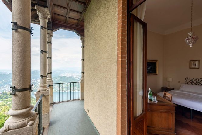 Brunate Luxury Villa