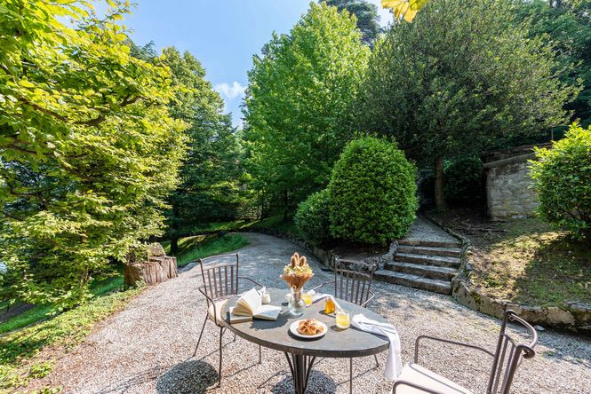 Brunate Luxury Villa