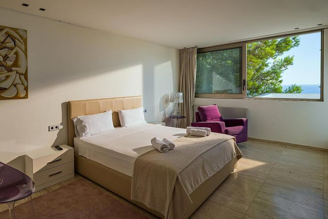 Roca Llisa Seaview Villa
