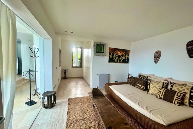 Roca Llisa Seaview Villa