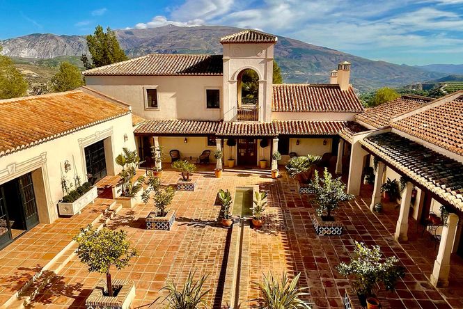 Granada Private Mansion