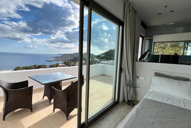 Roca Llisa Seaview Villa
