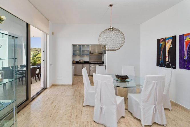 Roca Llisa Seaview Villa