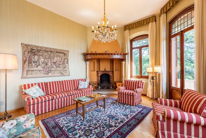 Brunate Luxury Villa