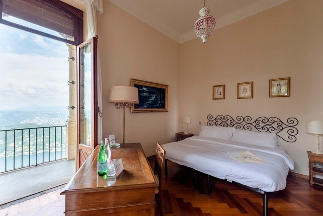 Brunate Luxury Villa