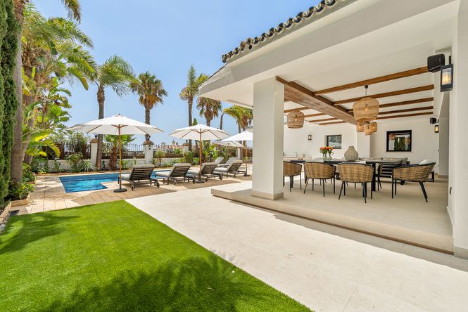 Puerto Banus Sea Villa