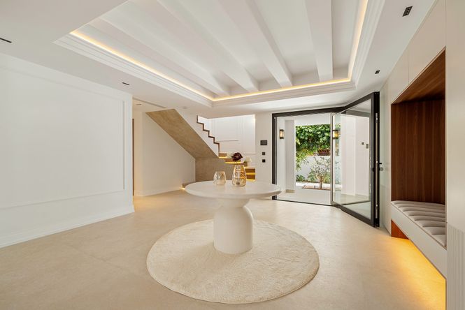 Puerto Banus Sea Villa