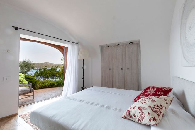 Piccolo Pevero Seafront Villa