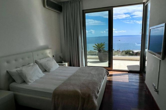 Roca Llisa Seaview Villa