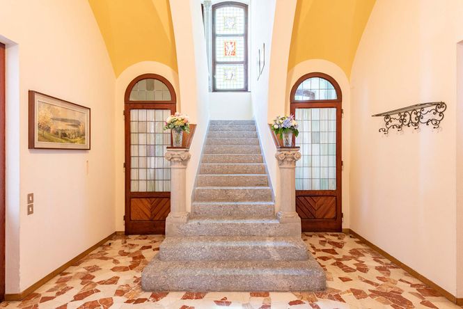 Brunate Luxury Villa