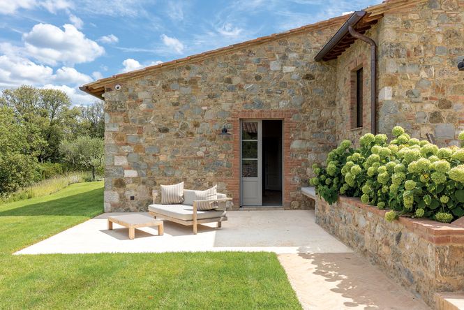 Valdelsa Chic Retreat