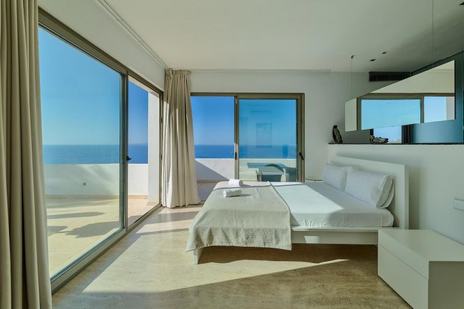 Roca Llisa Seaview Villa