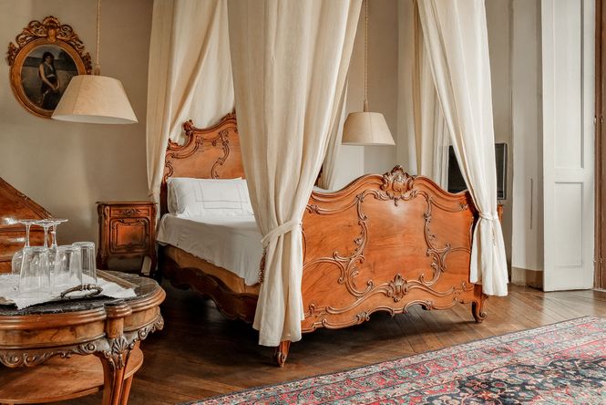 Garlate Luxury Manor