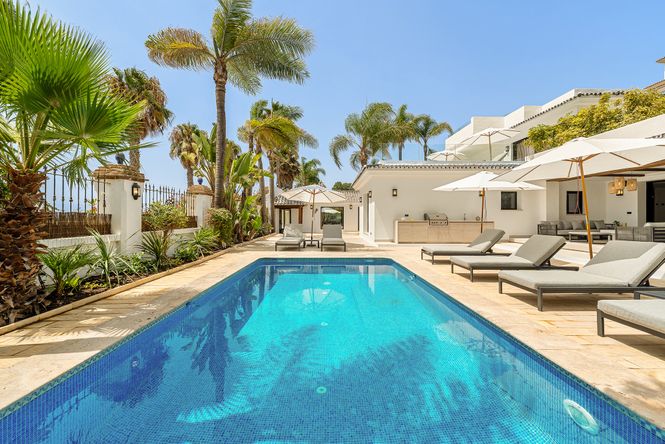 Puerto Banus Sea Villa