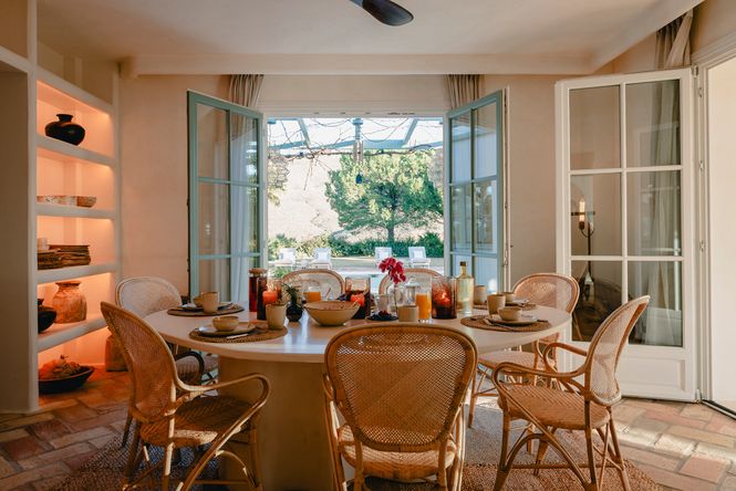 Mairena Luxury Retreat