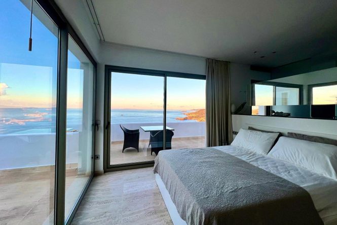 Roca Llisa Seaview Villa