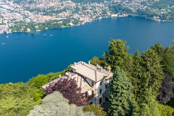 Brunate Luxury Villa