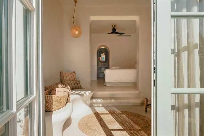 Mairena Luxury Retreat