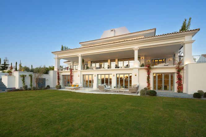 Golf Club Villa