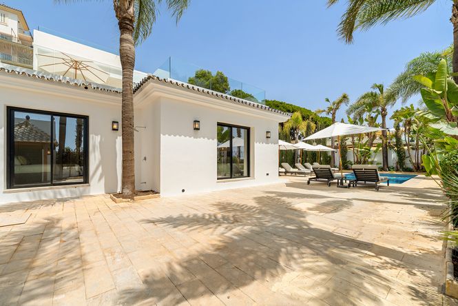 Puerto Banus Sea Villa