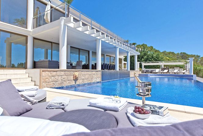 Cap Martinet Luxury Villa