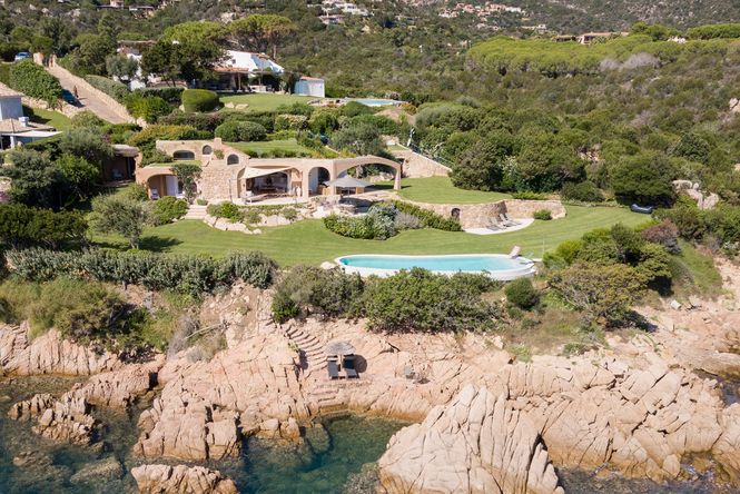 Piccolo Pevero Seafront Villa