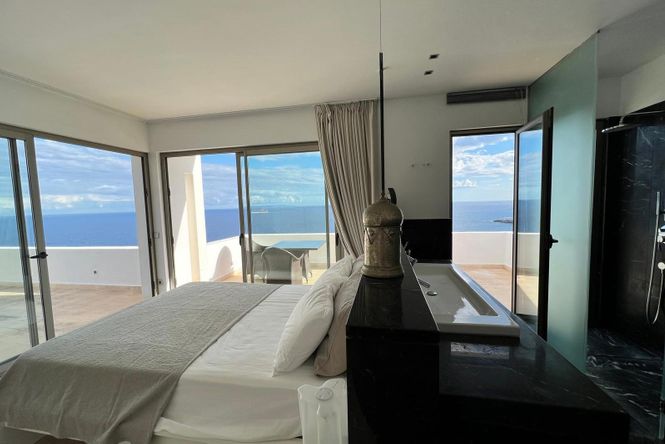 Roca Llisa Seaview Villa