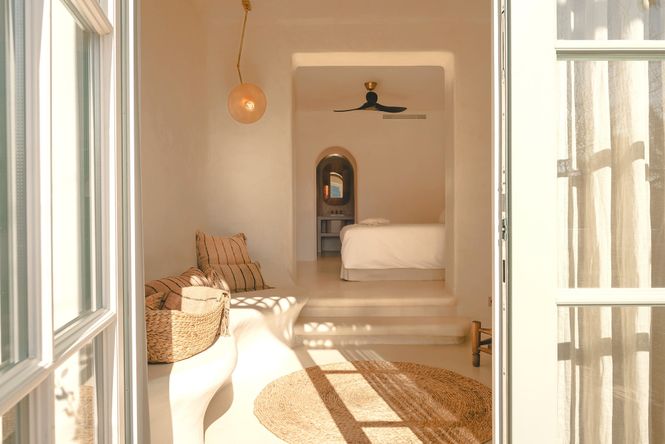 Mairena Luxury Retreat