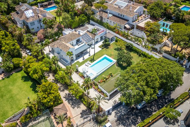 Guadalmina Beach Villa