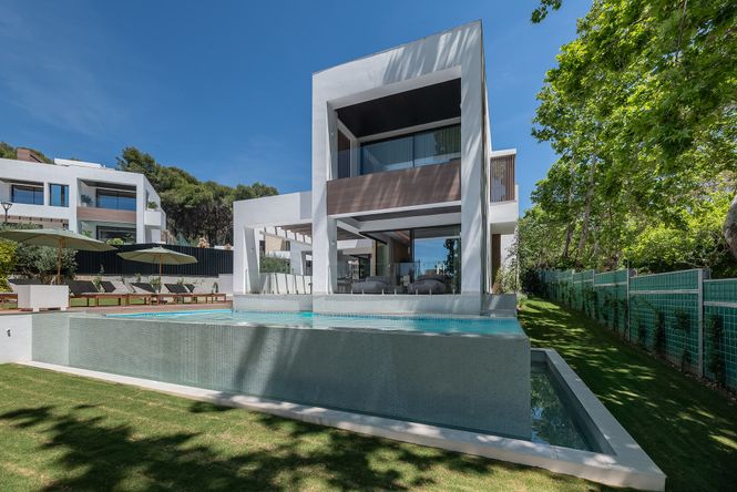 Lafuente Modern House