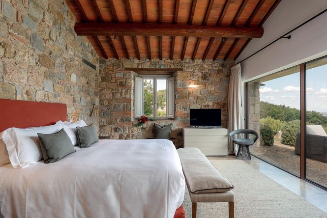 Valdelsa Chic Retreat