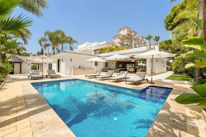 Puerto Banus Sea Villa