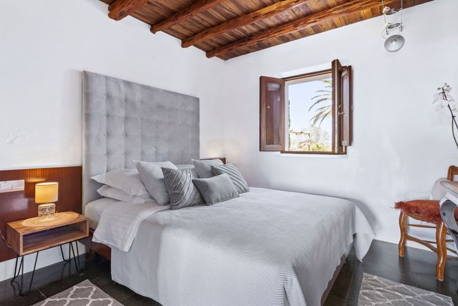 Sant Carles Luxe Villa